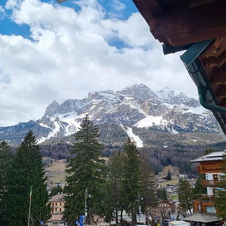 Hotel Oasi Cortina d'Ampezzo Ngoại thất bức ảnh