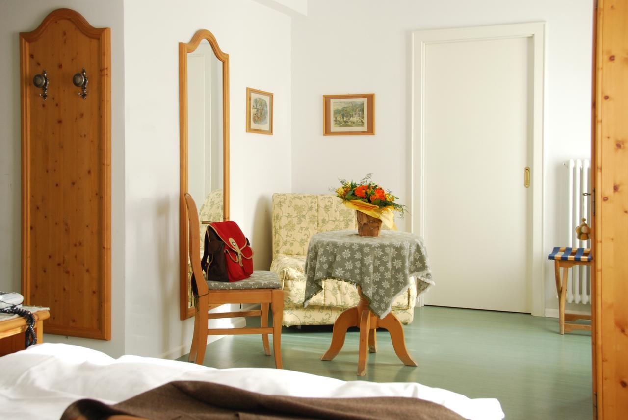 Hotel Oasi Cortina d'Ampezzo Ngoại thất bức ảnh